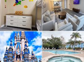 Spacious 3BR Family Home, near Disney & Premium Outlets, Full Kitchen, hotel sa Kissimmee