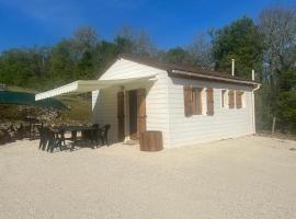 Brouchaud에 위치한 호텔 Le petit coin du pêcheur