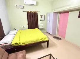 Gravity Groups Urban Escape Villa Near Auroville Beach