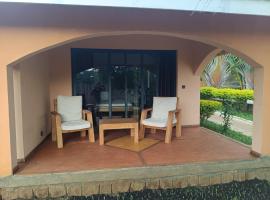 Résidence Swiss Bungalow Fragipanier, hotel na destinaciji Nosy Be