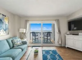 Oceanfront Condo, Steps to the Beach