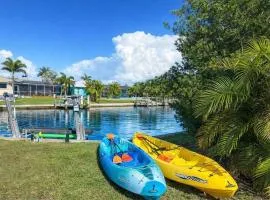 Waterfront Home with Kayaks Private Dock and Gulf Access Punta Gorda Isles