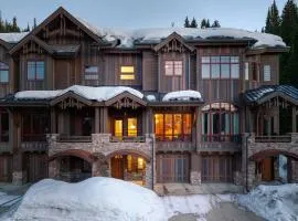 Ski In Out Villa 452 I Private Hot Tub I Great Views
