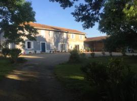 Logement agréable à la campagne, hotel di Saint-Médard