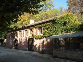 La Mouline, hotel v destinaci Labastide-du-Vert