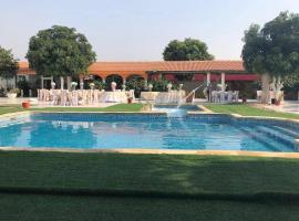 Hotel Hram, khách sạn ở Viana