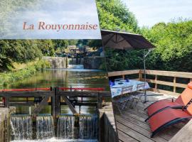 La Rouyonnaise โรงแรมในTinténiac