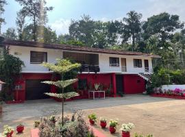 Shree Raksha Homestay, hotel a Gonikoppal
