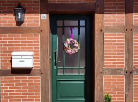 Ferienwohnung am Hünenweg, Hotel in Berge