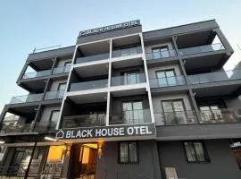 Black House Otel