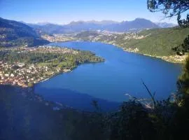 Pratofiorito Apartment