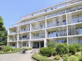 Südwind Apartment Nr 05 - FeWo Usedom, strandnah, Schwimmbad, Sauna, Parkplatz, WLAN, und Balkon, Hotel in Zempin