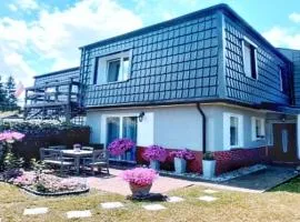 Agat Kołobrzeg - Niekanin