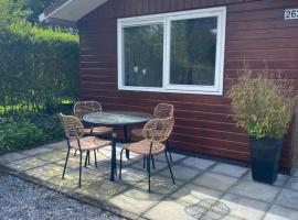 Tiny house Schoorl Bergen NH, Hotel in Warmenhuizen