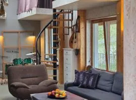 Art & Sound Studio by the Lake