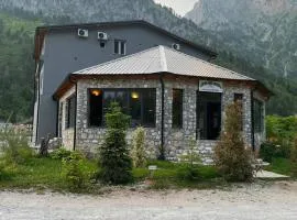 Bujtina Center Park Valbona