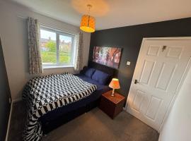 Cozy Private Room with Shared Amenities – hotel w mieście Northwich