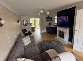 온들에 위치한 호텔 Rock House 4 Bed 3 Bedroom SKY Oundle Peterborough