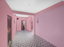 SPOT ON by OYO Fauzi Restaurant And Hotel: Pratāpgarh şehrinde bir otel