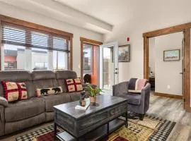 Mountain Condo in the Heart of Columbia Falls Pri