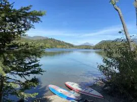 Quiet home minutes to Glacier