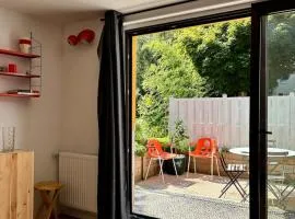 Cosy Furnished studio with terrace