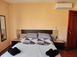 HABITACIONES Ciudad de Laval-Rois de Corella,Gandia