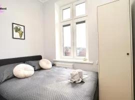 MMRent Grape Room