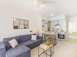 Suite Rota - Casco Antiguo y Playa a Pie، فندق في روتا