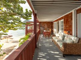 Fort Recovery Beachfront Resort – hotel w mieście Freshwater Pond