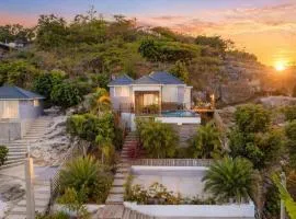 Beautiful 3 Bedroom Villa with Swimming Pool Treasure Beach