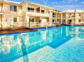 Beautifully Restyled 1 Bedroom Apartment - Oaks Pacific Blue - Sea Salt Escape