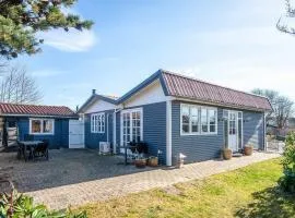 6 person holiday home in Grenaa-By Traum