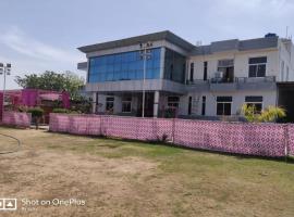 SPOT ON Megha Paradise And Guest House, hotell i Jaipur