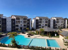 Penthouse Suite in shared home near Punta Popy, Hotel in Las Terrenas