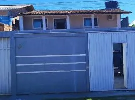 Casa Completa com Estacionamento Privativo Ideal para Famílias e Grupos