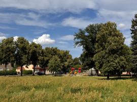 Traumhaft schöne Unterkunft am Elbe Radweg, See, готель 