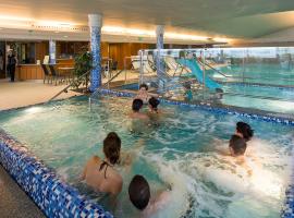 Zenit Wellness Hotel Balaton, hotel in Vonyarcvashegy