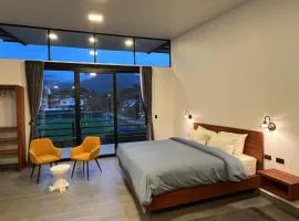 Bird Lover's House Studio Apartments in Mindo