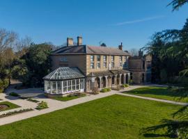 Newton Park Country House Hotel โรงแรมในเบอร์ตันอัพพอนเทรนต์