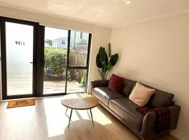 Modern 2 Bedroom Townhouse with Gated and Parking