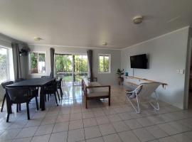 Akaroa Hideaway, viešbutis mieste Avarua
