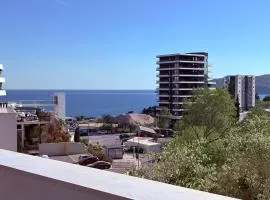 Sea View studio & Private Garage -Twin Towers
