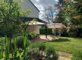 Maison avec jardin, 10 minutes centre ville โรงแรมในตูร์
