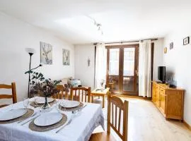 Canfranc Estacion 2-bedroom apartment with parking