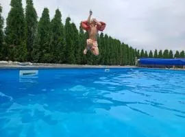 Basen z podgrzewaną wodą jacuzzi dmuchaniec sala zabaw WSZYSTKO W CENIE POBYTU