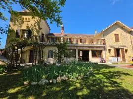 Les Pierres Du Périgord