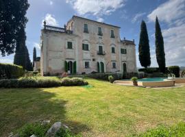 Villa San Giustino, hotel a Cantagrillo