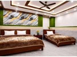 The Lord Krishna Kripa Inn Vrindavan Dham Near Pream Mandir - Best Budget Hotel, Hotel in Vrindāvan