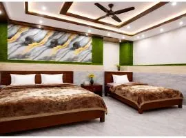 The Lord Krishna Kripa Inn Vrindavan Dham Near Pream Mandir - Best Budget Hotel